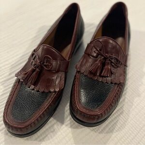 Johnston & Murphy Classic Aragon Kiltie Tassel Loafer - Black and Brown
